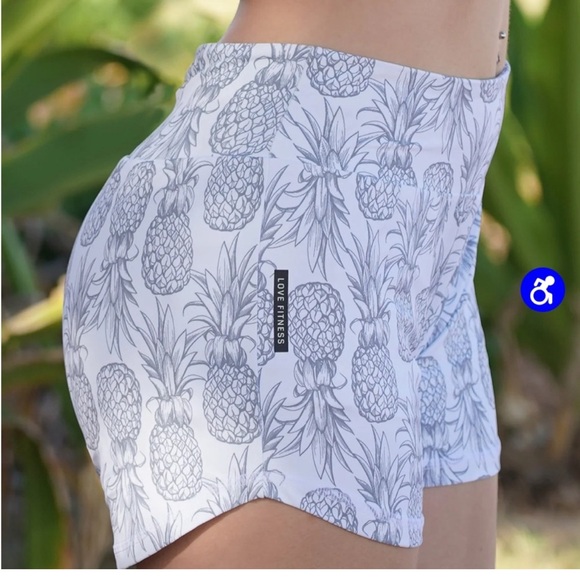 Perfect Love Fitness Pineapple Runners Shorts medium - Picture 7 of 11